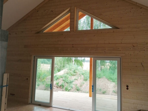 Giebel vom Holzrahmenbau verkleidet